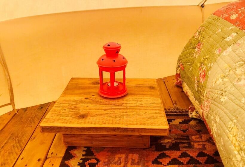 Cotswolds Camping At Holycombe