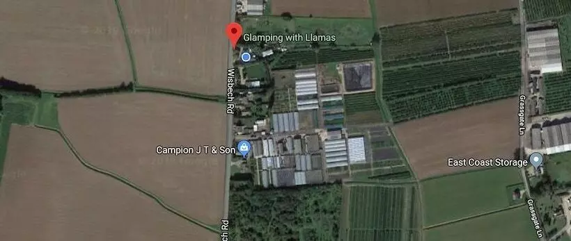 Hotelli Glamping With Llamas