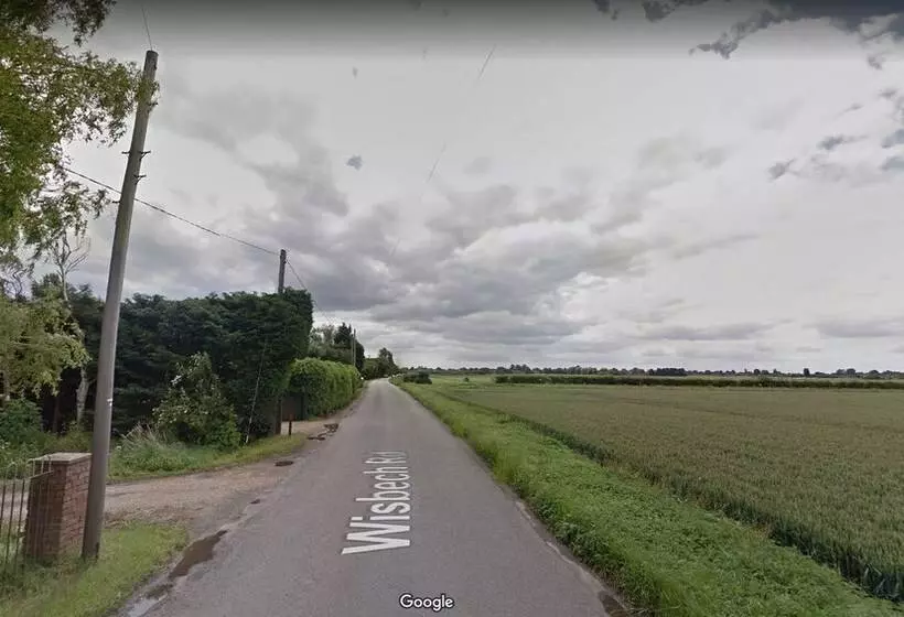 Hotelli Glamping With Llamas