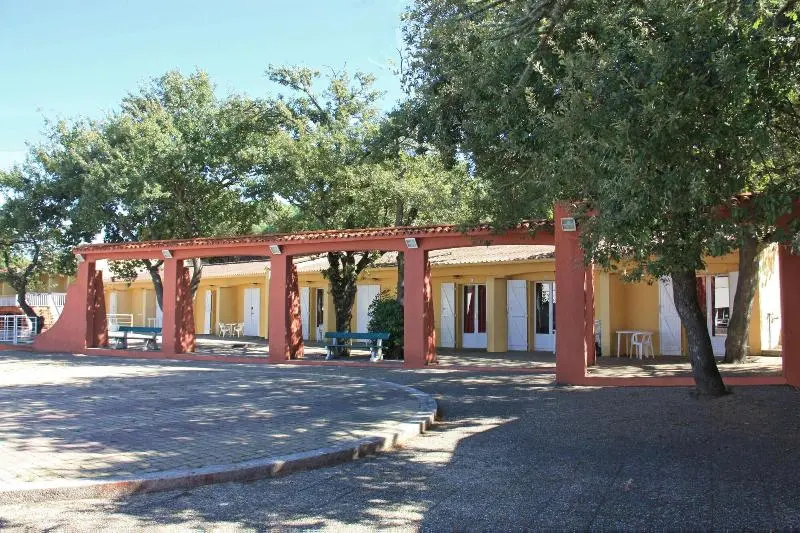 هتل Village Vacances Azureva Argelès Sur Mer