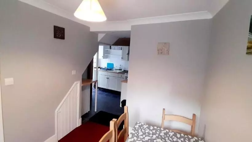 ペンション Penzance Cottage