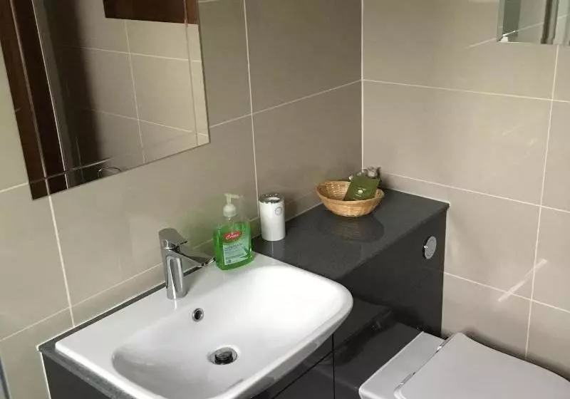 Whitton B&b