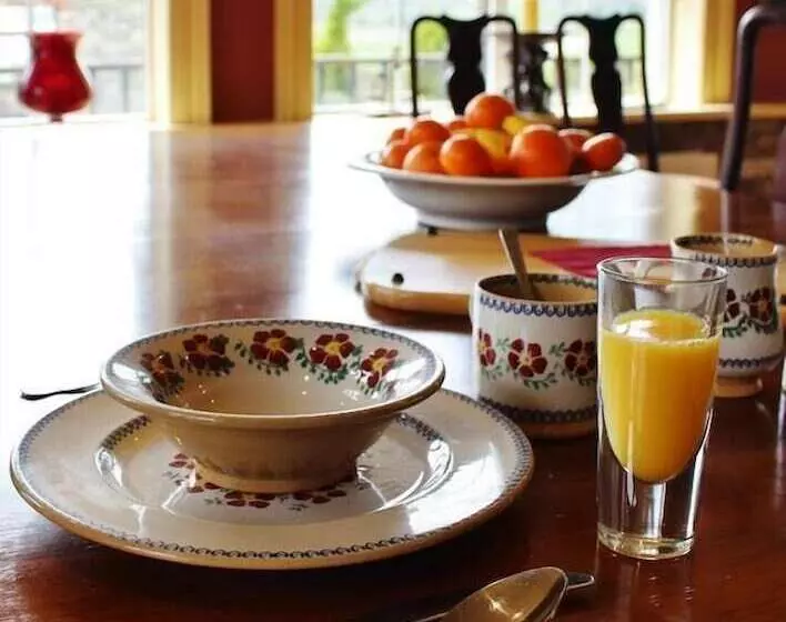 Aamiaismajoitus (B&B) Dulrush Fishing Lodge And Guesthouse