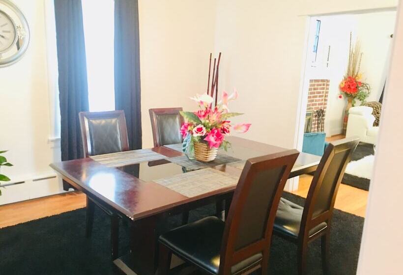 بنسيون Upscaled Home In A Quiet Neighborhood