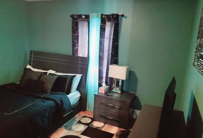 بنسيون Upscaled Home In A Quiet Neighborhood