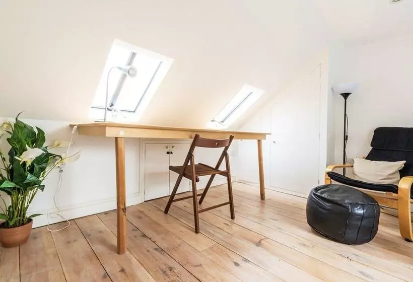 Teachers Cottage