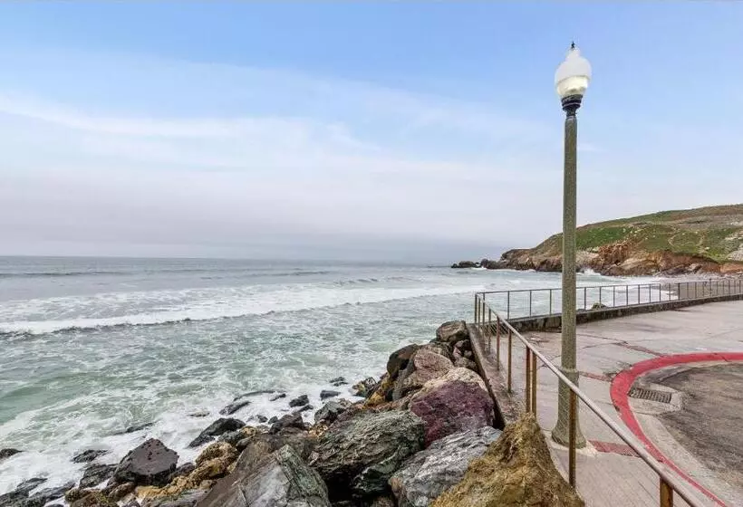 @ Marbella Lane Top Coastline Views, Family Friendly