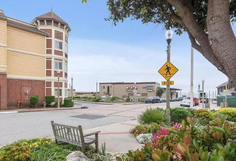 @ Marbella Lane Top Coastline Views, Family Friendly