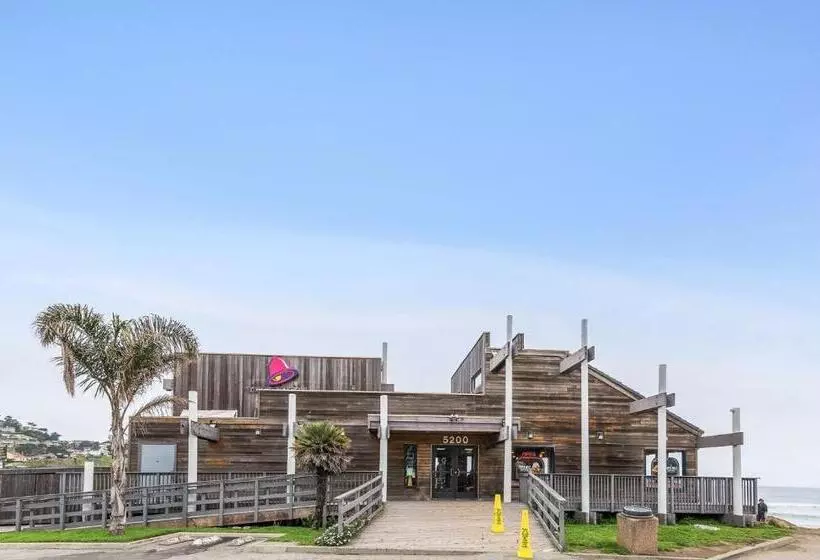 @ Marbella Lane Top Coastline Views, Family Friendly