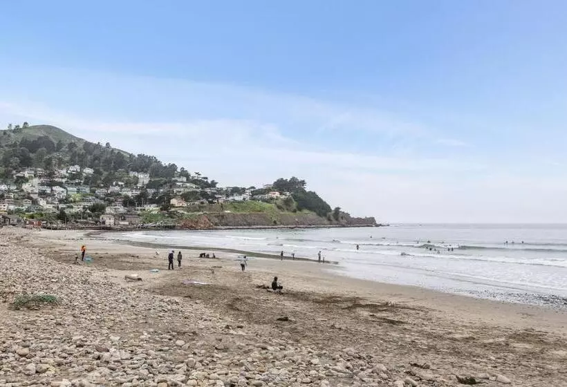 @ Marbella Lane Top Coastline Views, Family Friendly