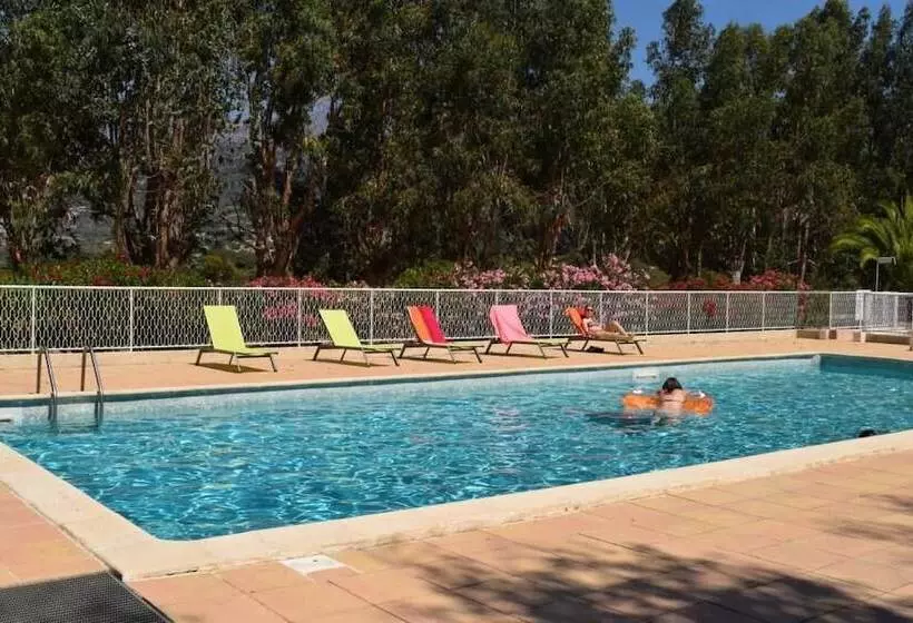 Hotelli Camping Paradella