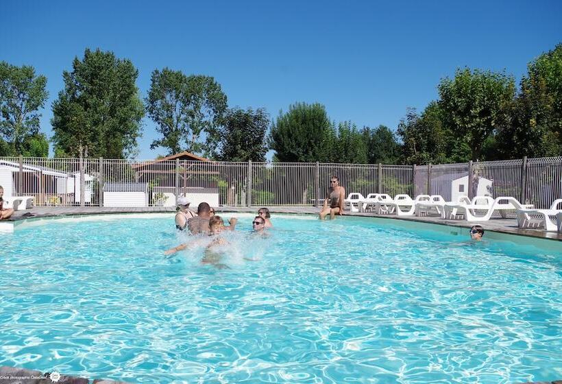 בית מלון כפרי Camping Val De Boutonne