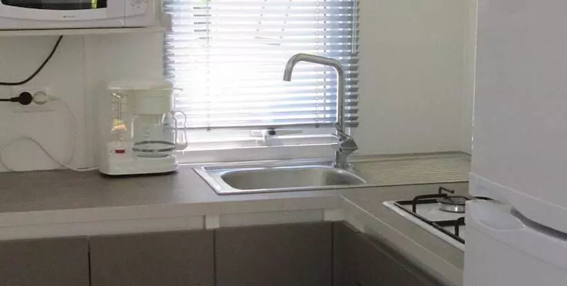 Hotelli Camping Val De Boutonne