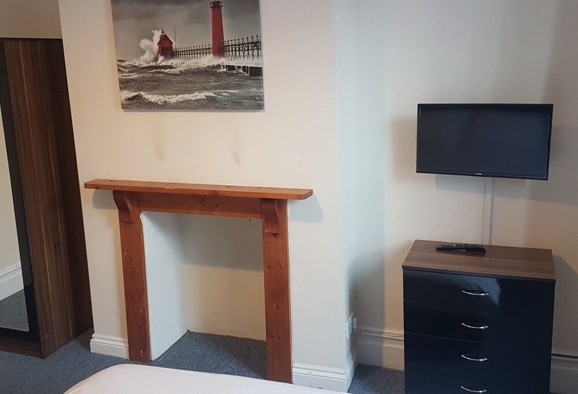 פנסיון Bramshott Budget Rooms