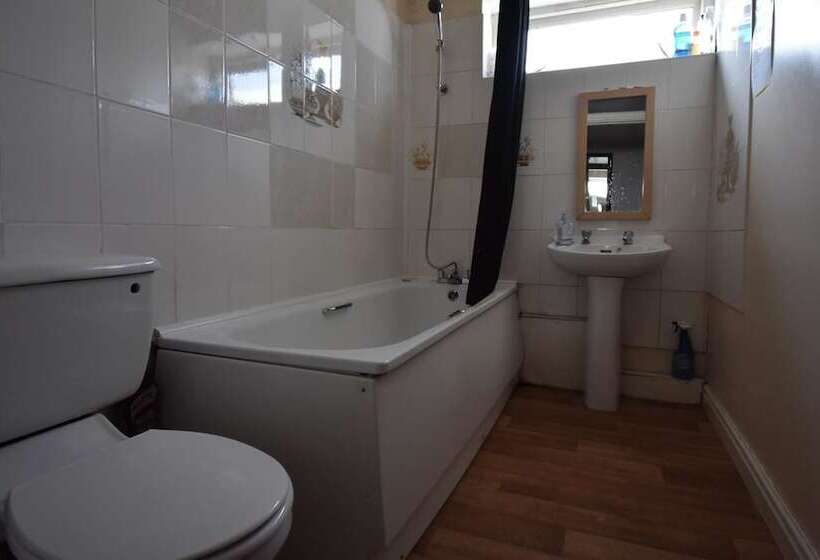 پانسیون Racecourse Guest House