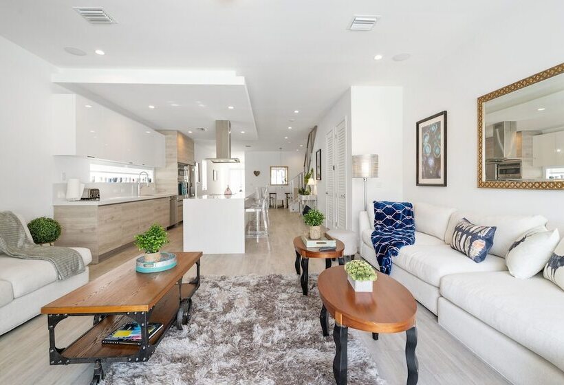 4br Pool Townhome Duplex By Jos17