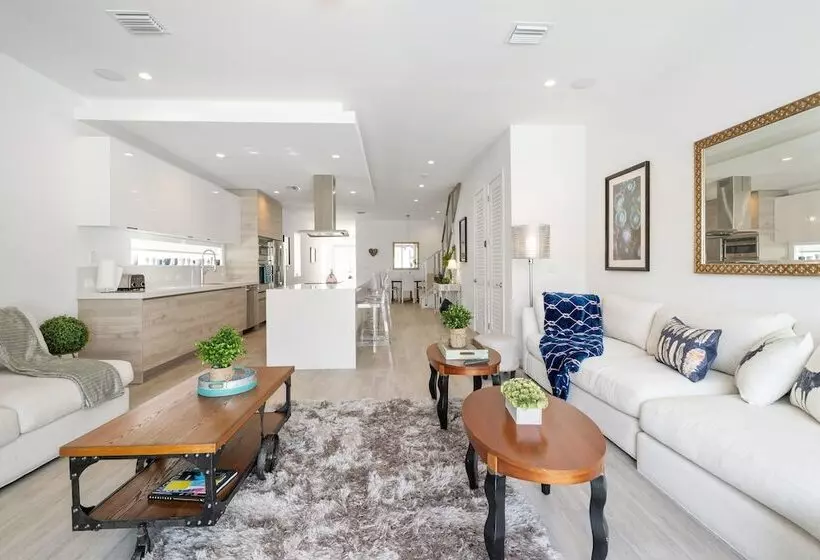 4br Pool Townhome Duplex By Jos17