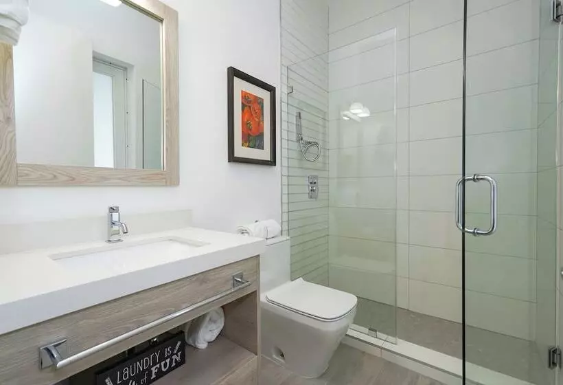 4br Pool Townhome Duplex By Jos17