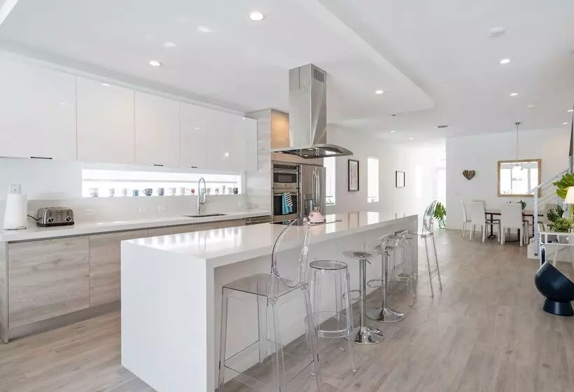 4br Pool Townhome Duplex By Jos17