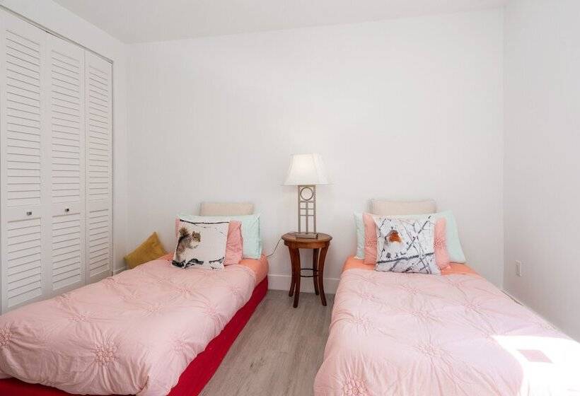 4br Pool Townhome Duplex By Jos17