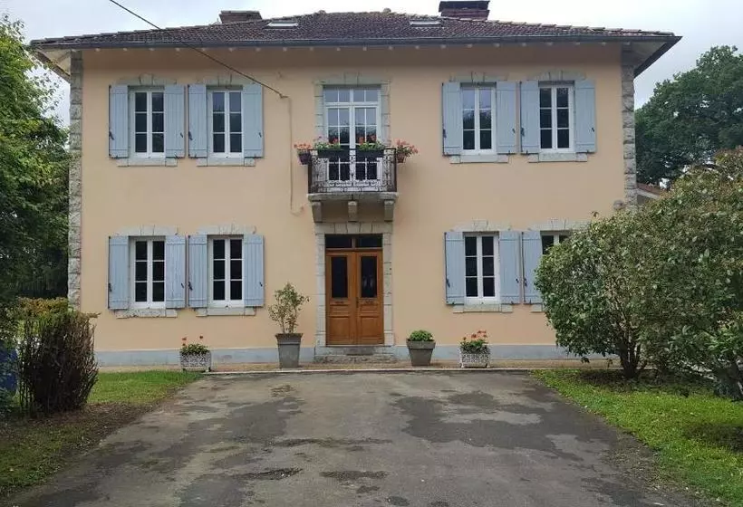 Aamiaismajoitus (B&B) Maison Lalanne