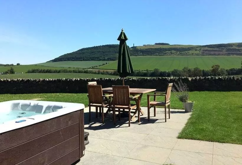 East Cottage, Parbroath Farm Near Cupar In Fife