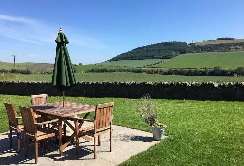 East Cottage, Parbroath Farm Near Cupar In Fife