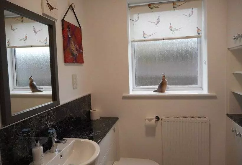 East Cottage, Parbroath Farm Near Cupar In Fife