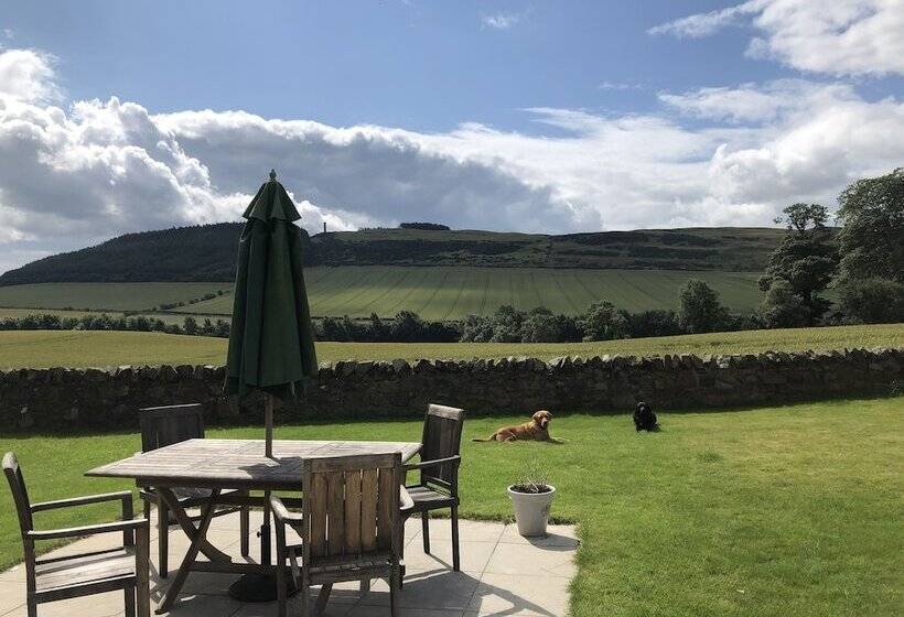 East Cottage, Parbroath Farm Near Cupar In Fife