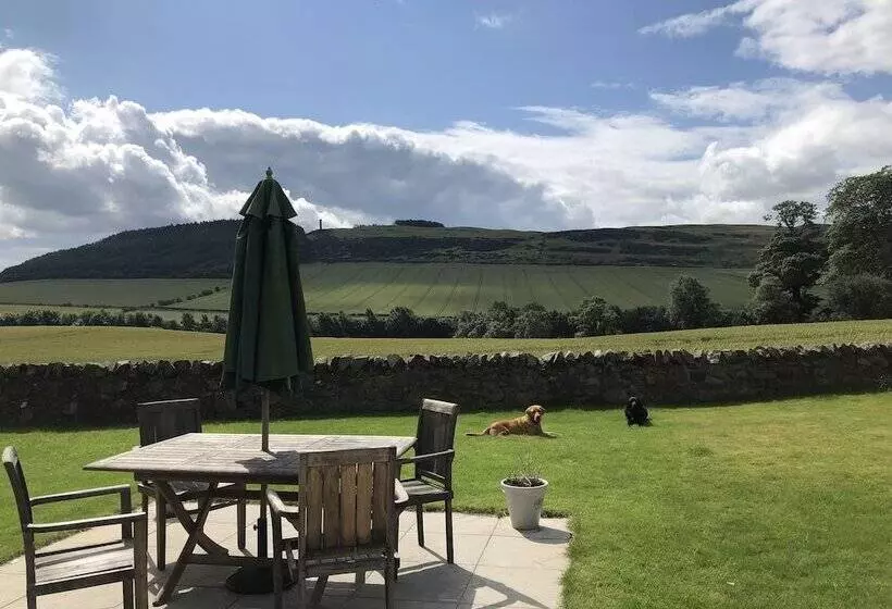 East Cottage, Parbroath Farm Near Cupar In Fife