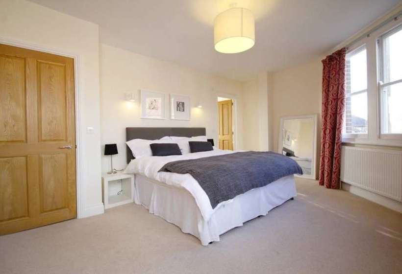 Large Stylish House Central North Oxford