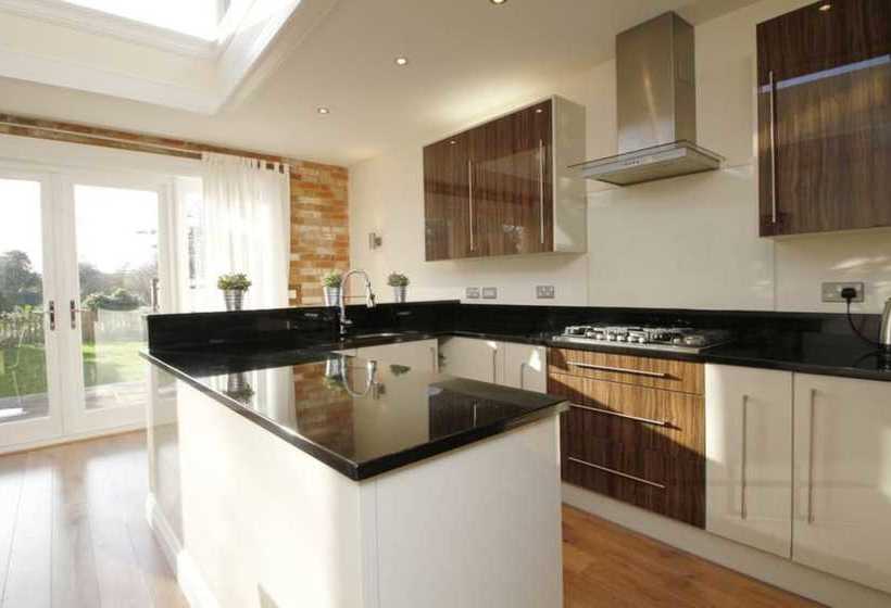 Large Stylish House Central North Oxford