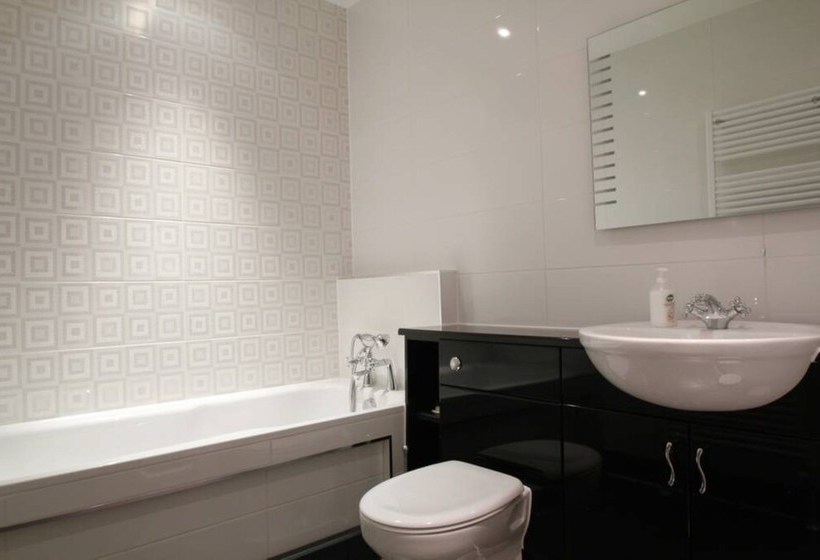 Large Stylish House Central North Oxford