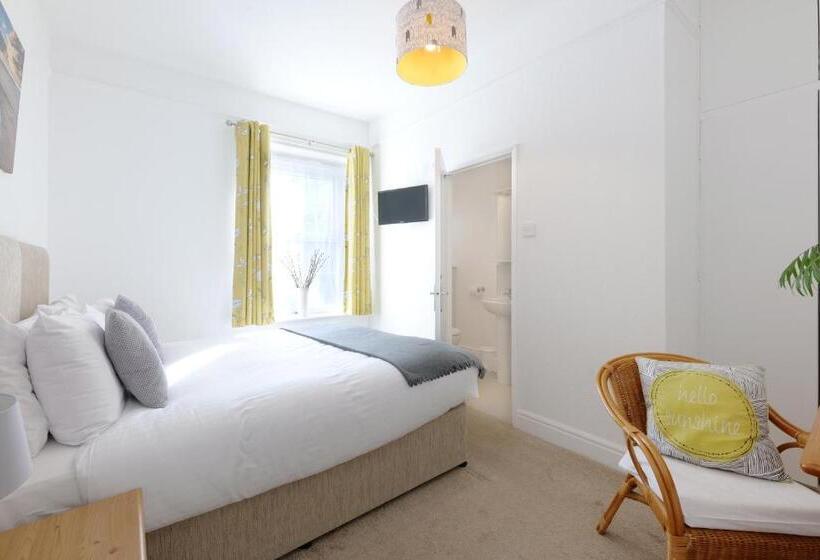 Pensão Tee Side Guest House