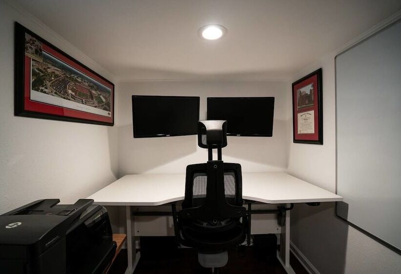 The Wash Park West Residence Sleeps 8