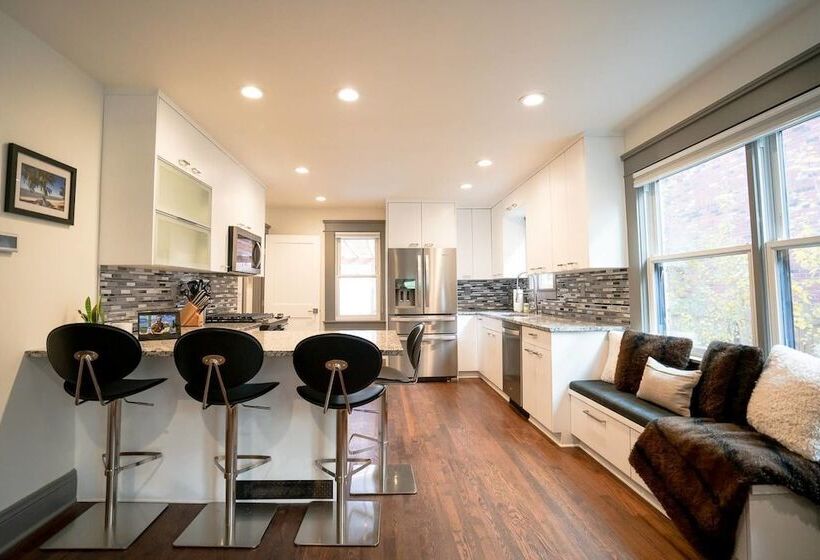 The Wash Park West Residence Sleeps 8