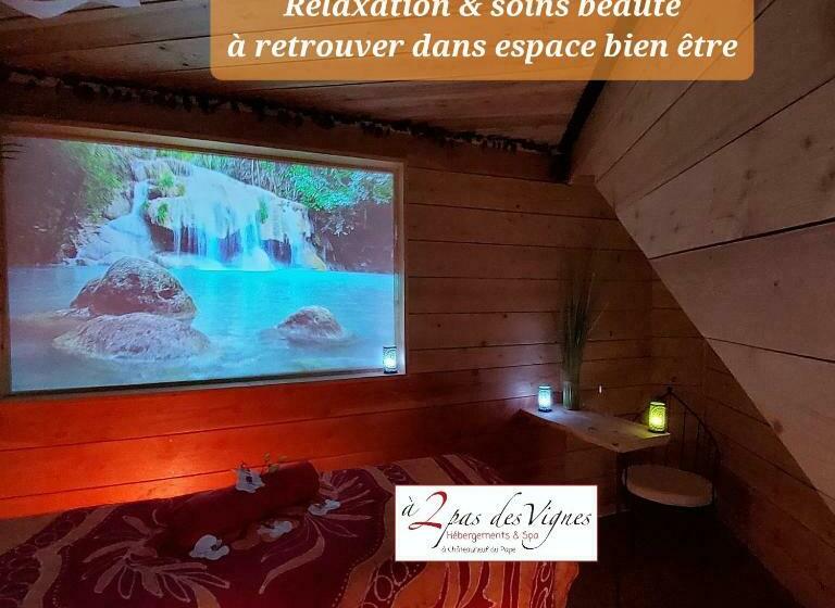 A 2 Pas Des Vignes, Hébergements Et Spa, Maison Numéro 11 à Châteauneuf Du Pape