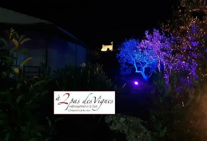 A 2 Pas Des Vignes, Hébergements Et Spa, Maison Numéro 11 à Châteauneuf Du Pape