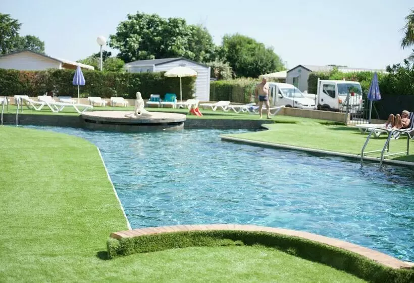 ホテル Camping Les Jardins D Elsa