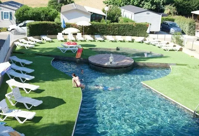 ホテル Camping Les Jardins D Elsa