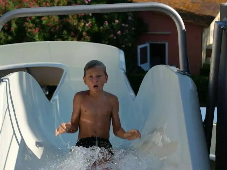 ホテル Camping Les Jardins D Elsa