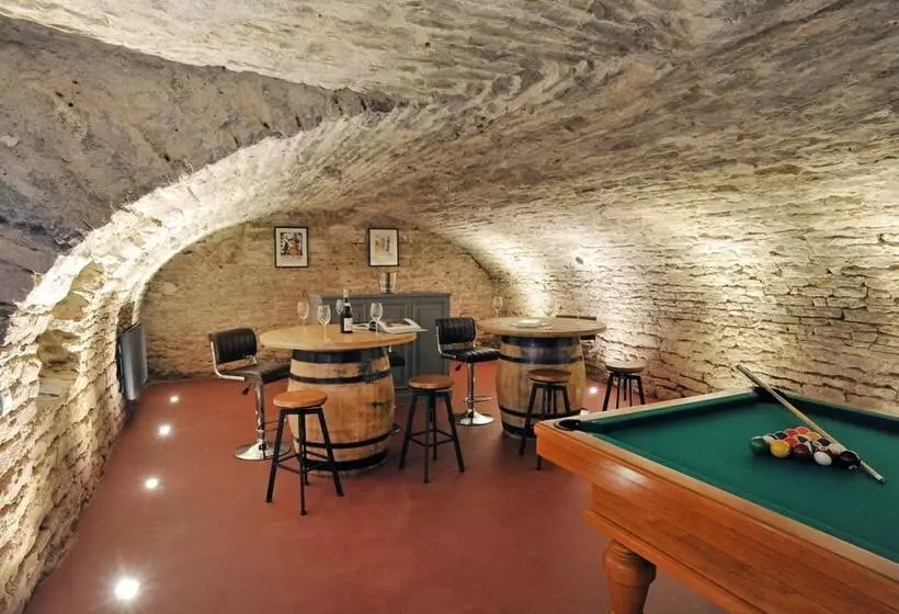 Les Sarments    Beaune