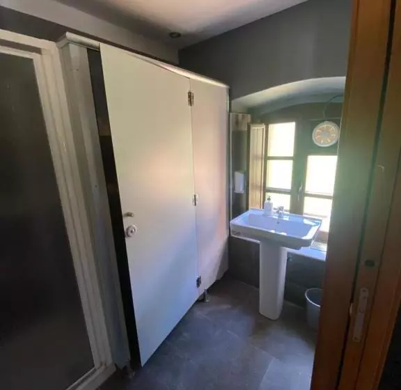 Albergue De Arrojo