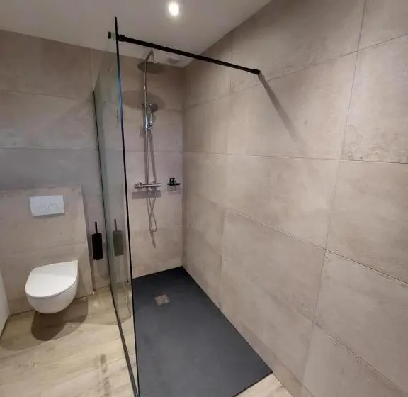 ベッドアンドブレックファースト La Chambre Des Onglous