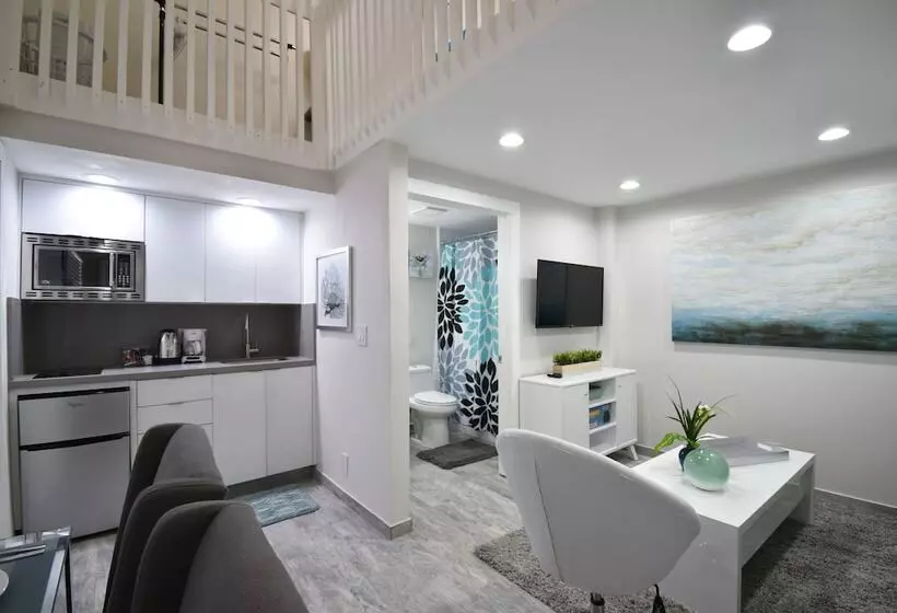 Hobe Lofts By Designedvr