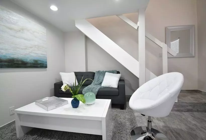 Hobe Lofts By Designedvr