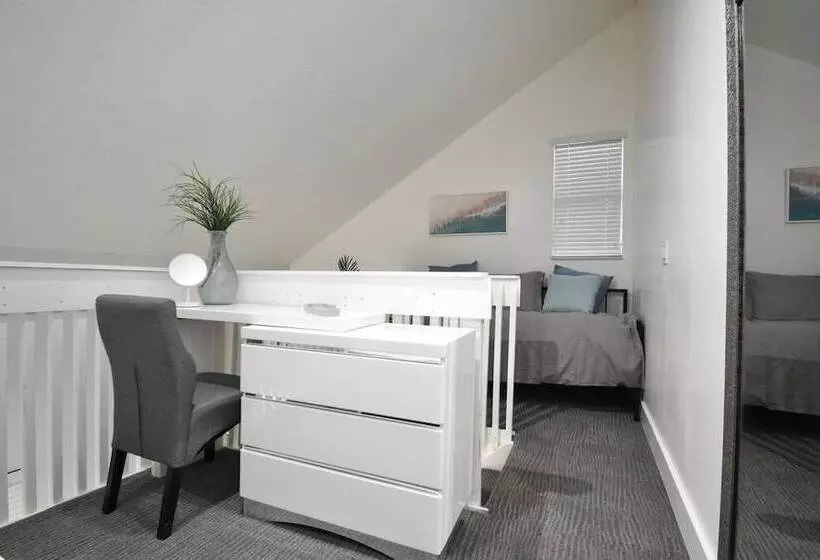 Hobe Lofts By Designedvr