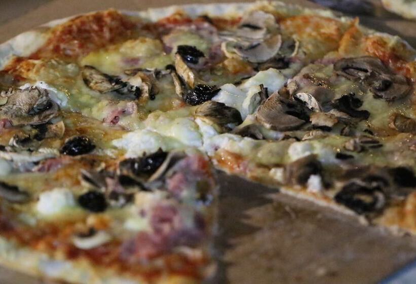 ホテル Funtana A L Ora