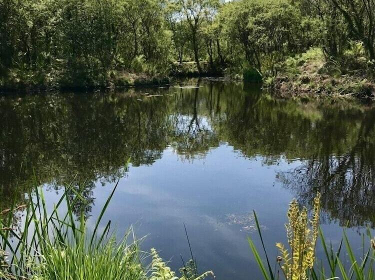 ホテル Trecombe Lakes