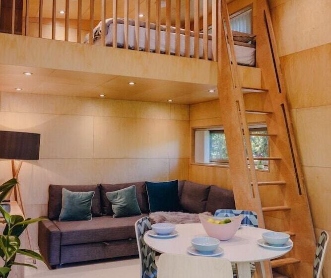 ホテル Trecombe Lakes